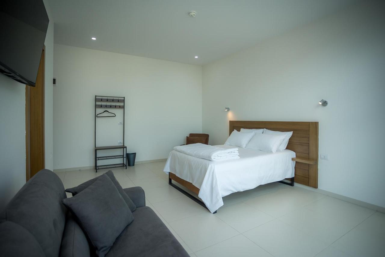 Sky Hotel Shkodër Eksteriør bilde