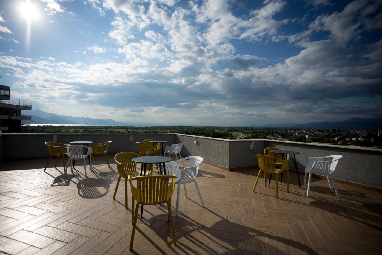 Sky Hotel Shkodër Eksteriør bilde
