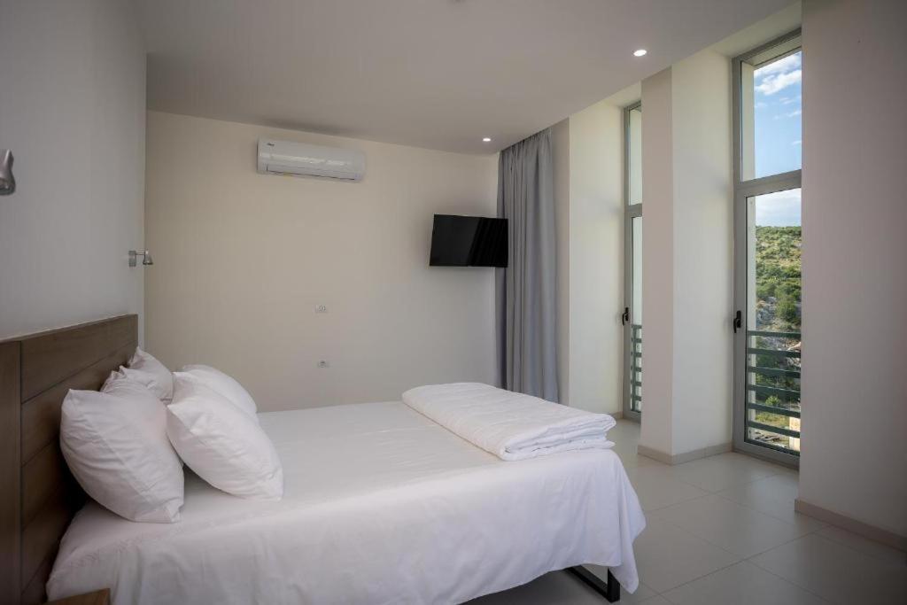 Sky Hotel Shkodër Eksteriør bilde