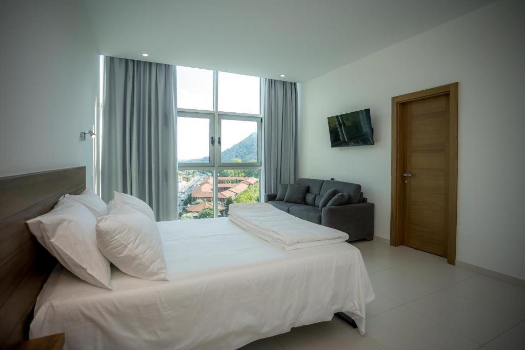 Sky Hotel Shkodër Eksteriør bilde