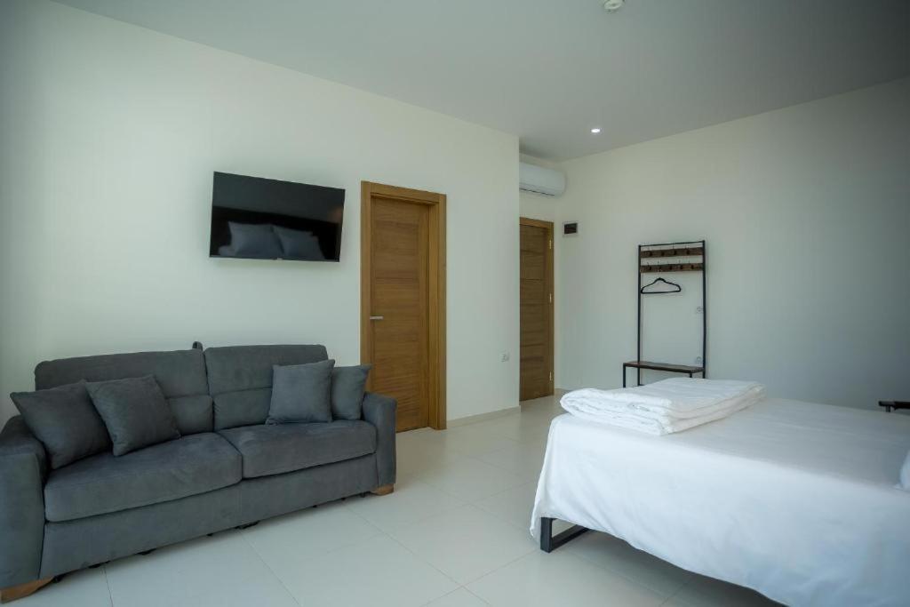 Sky Hotel Shkodër Eksteriør bilde