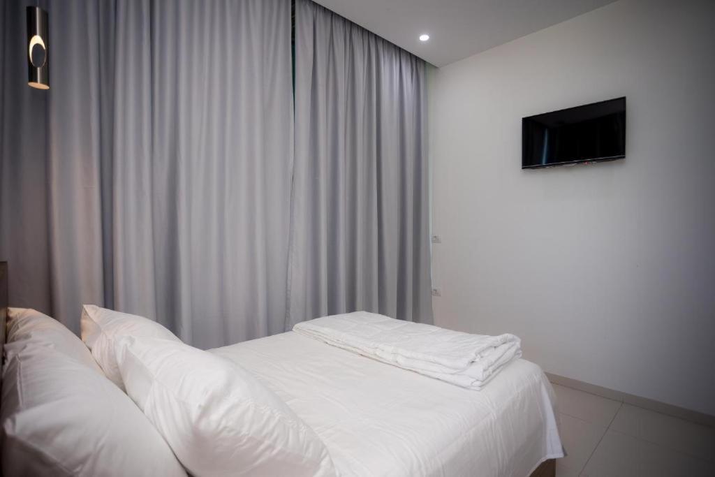 Sky Hotel Shkodër Eksteriør bilde