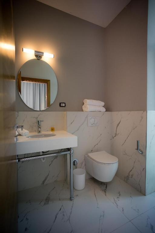 Sky Hotel Shkodër Eksteriør bilde